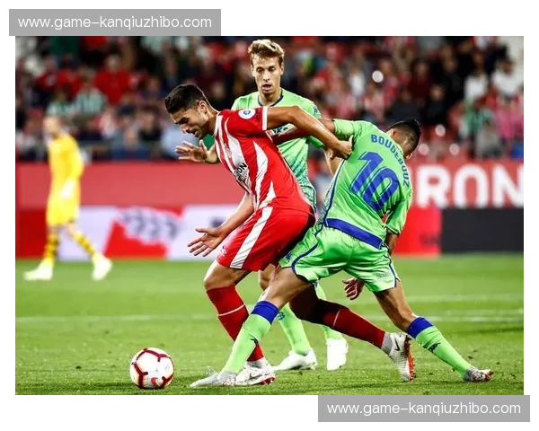 欧冠首轮狂欢：激情开场，谁将改写历史？